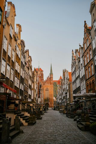 Altstadtgasse mit Kirche @ 