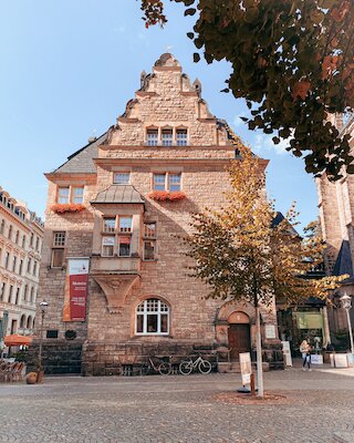 Historisches Gebäude am Thomaskirchhof in Leipzig @ 